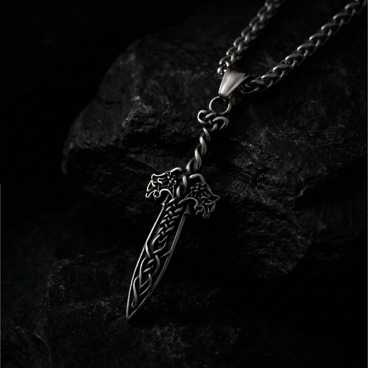 Necklace Dagger of Fate