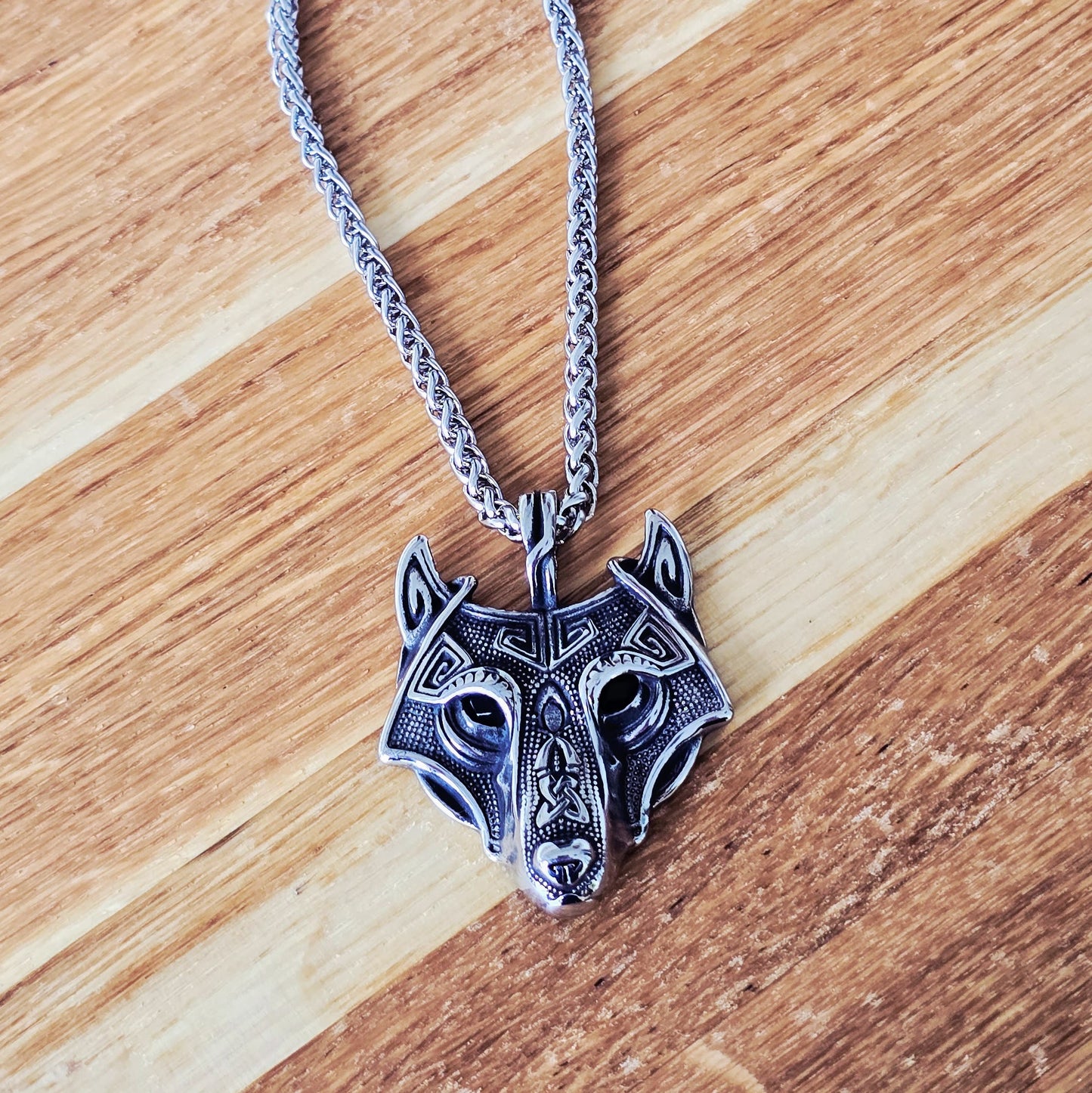 Wolf Necklace Freki Legacy - Silver