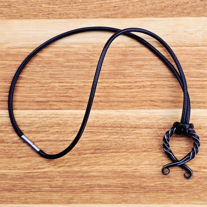 Halsband Norse Trollkors Amulet