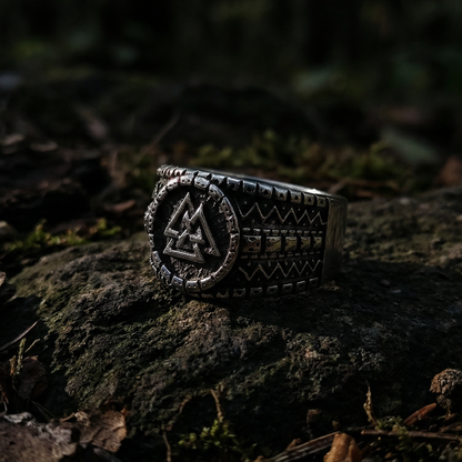 Valknut Ring of Loyalty